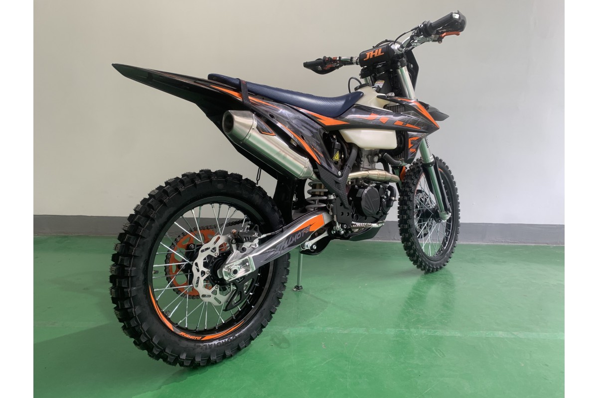 774eb8e161a9c7766f20cecd8550cb1-1200x800